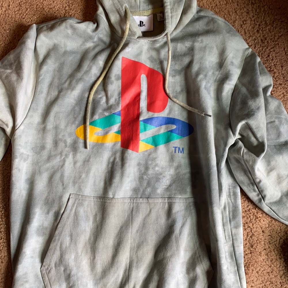 PS4 sweatshirt